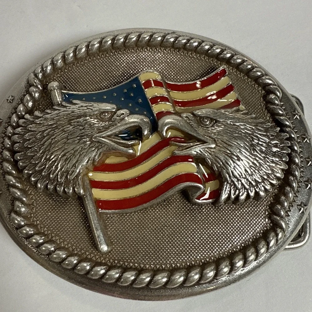 Patriotic Eagles Flag Belt Buckle Limited Edition Vintage Tandy TLF.‎